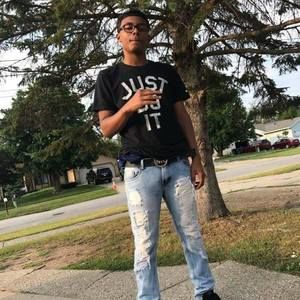 Meet your Posher, Joshua